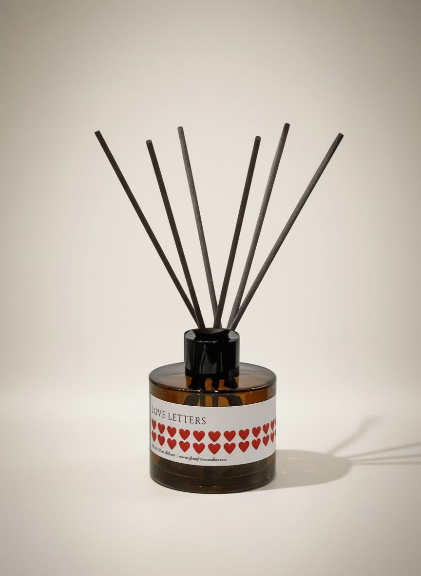 LOVE LETTERS REED DIFFUSER in black matte 100 ml bottle, long-lasting luxury home fragrance by Glim Glam