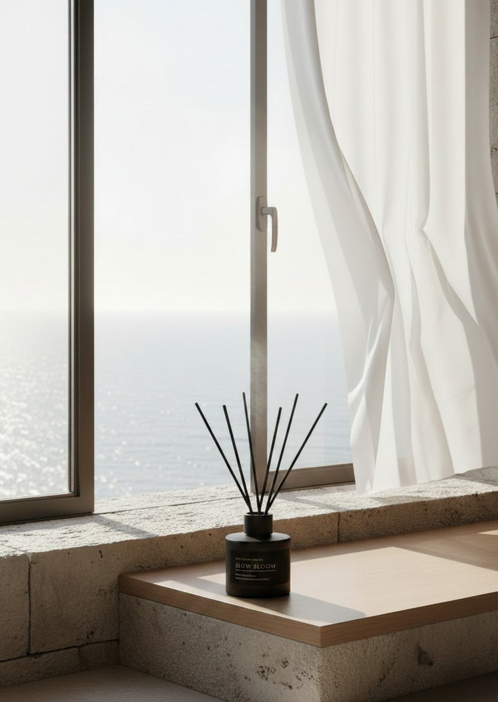 SLOW BLOOM REED DIFFUSER